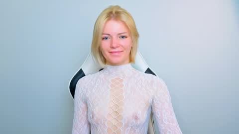 lilydavisss online show from 06-01-26, 02:13