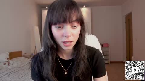 Snapshot of lilyewing_ chatting on 12-03-24, 04:39 Lily online show from 12-03-24, 04:39