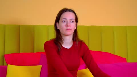 Lily online show from 12-15-25, 06:28