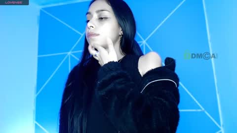 Liliana louise online show from 05-25-26, 01:00