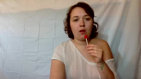 lily online show from 06-28-26, 09:43