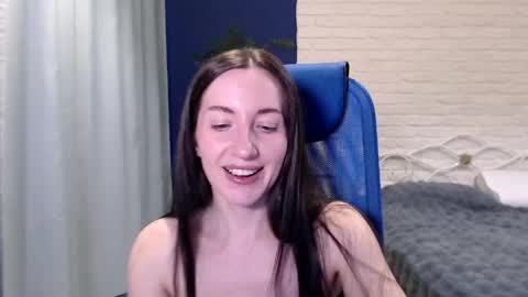 Lily online show from 04-16-26, 08:37