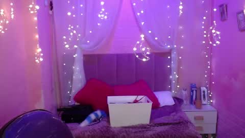 lilymoon_018 online show from 07-10-26, 01:58