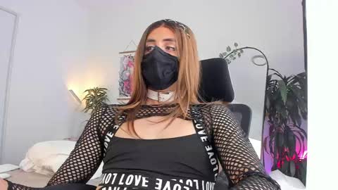 Lily Reina online show from 05-13-26, 07:11