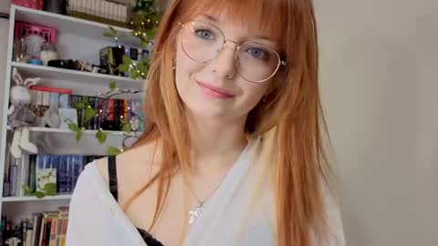 Lily online show from 05-11-26, 10:07