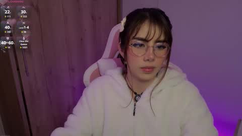 Snapshot of lilyrouse_ chatting on 02-26-26, 02:43 lily help me to collect more cosplay online show from 02-26-26, 02:43