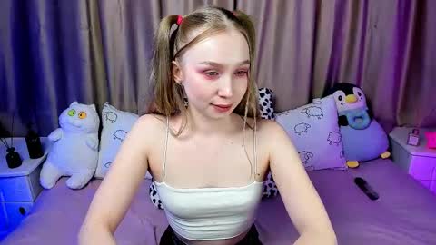 Lilian online show from 02-23-25, 06:39