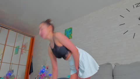 lilyt_007 online show from 12-18-24, 02:53