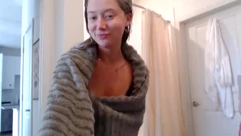 Lily Monroe online show from 10-05-25, 07:56