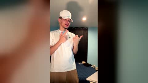 lima_tunes online show from 12-18-25, 03:23