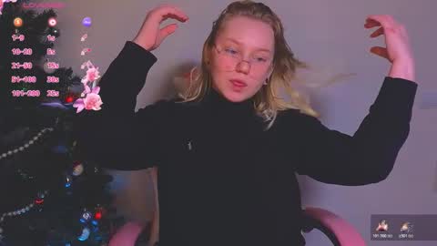 lime cat online show from 12-19-25, 01:56