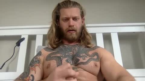 Snapshot of limitlesschris chatting on 02-25-26, 06:06 Chris online show from 02-25-26, 06:06