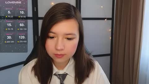 Lina online show from 10-26-25, 03:12