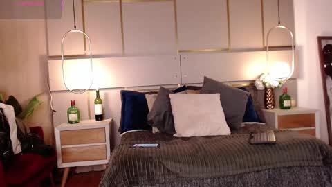 Snapshot of lina_montclair chatting on 11-13-25, 07:35 Lina online show from 11-13-25, 07:35