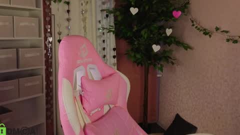 Snapshot of lina_reeds chatting on 02-28-26, 01:06 LINA online show from 02-28-26, 01:06