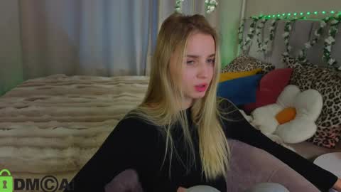 LINA online show from 05-29-26, 01:14