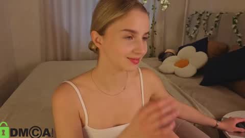 LINA online show from 06-04-26, 01:11