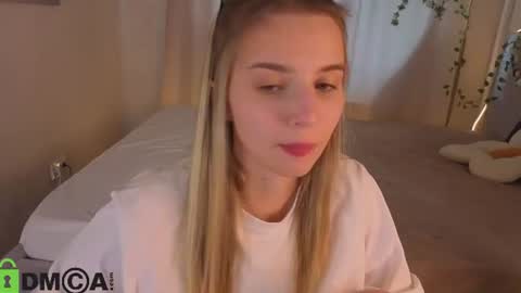 LINA online show from 07-22-26, 01:08