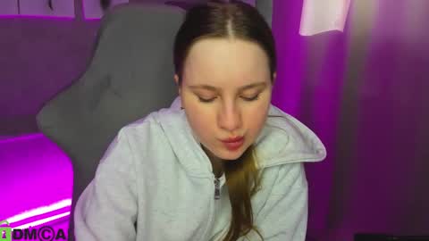 Lina online show from 03-21-26, 08:19