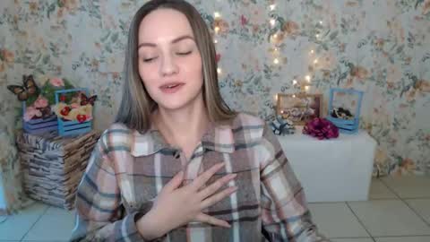 Lina online show from 02-13-25, 07:03