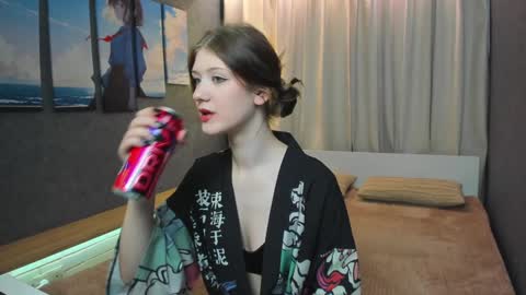 Snapshot of lina_vi chatting on 01-14-25, 09:20 Lina online show from 01-14-25, 09:20