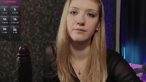 Lina online show from 05-26-26, 08:38