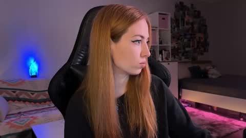 lina online show from 10-15-25, 11:54
