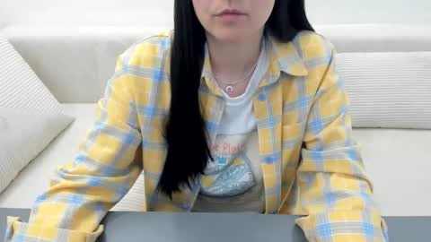 Snapshot of linabay2 chatting on 05-16-26, 06:21 linabay2 online show from 05-16-26, 06:21