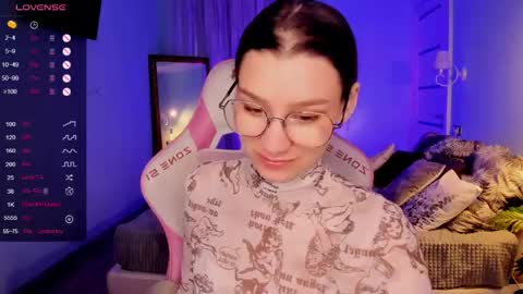 Snapshot of linablossom chatting on 05-11-26, 06:08 Lina online show from 05-11-26, 06:08