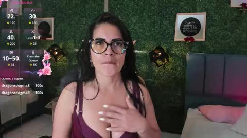 Lina  online show from 11-14-25, 11:53