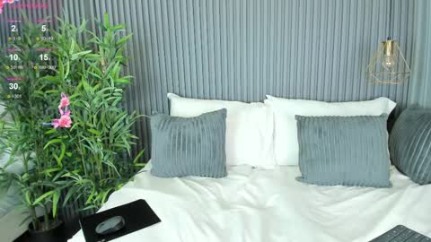 LinaGlam online show from 03-07-25, 01:42