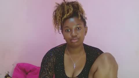 Snapshot of linah1123 chatting on 10-02-25, 11:23 linah1123 online show from 10-02-25, 11:23