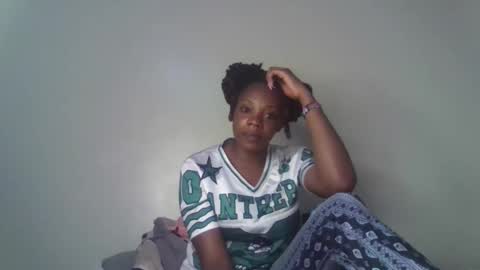 linahusu online show from 11-24-25, 01:22