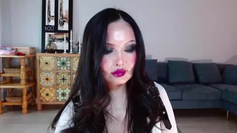 LinaKim online show from 02-04-25, 07:40