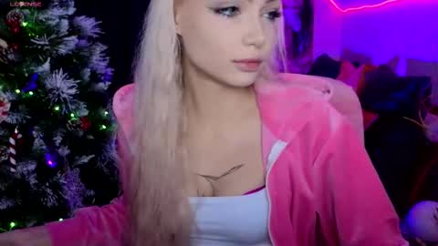 I am Lina online show from 01-14-26, 02:01