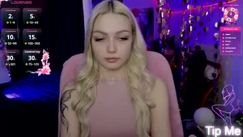 I am Lina online show from 04-14-26, 10:10