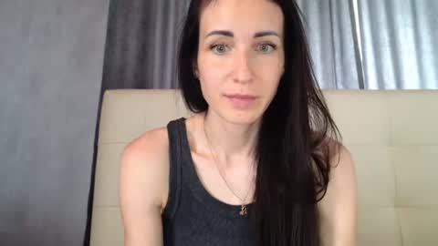 LinaLivee online show from 06-25-26, 10:31