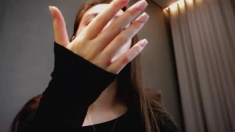 Lina online show from 12-17-25, 06:36