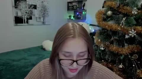 Lina online show from 01-09-25, 08:33