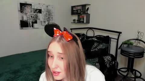 Lina online show from 03-06-25, 12:54