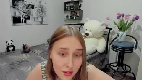 Lina online show from 03-10-25, 08:45