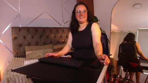 LINCE online show from 05-23-26, 01:48