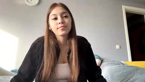 Elin online show from 09-27-25, 11:26