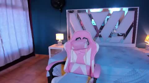  Linda  online show from 07-15-26, 07:30