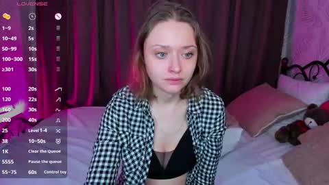 Snapshot of linda__bryant chatting on 01-10-25, 01:10 Linda GMT2 Mon Tu Fri Sa Su 0300am-1000 am online show from 01-10-25, 01:10