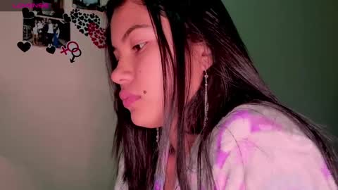 Snapshot of linda_alana chatting on 12-10-24, 09:54 Alana online show from 12-10-24, 09:54