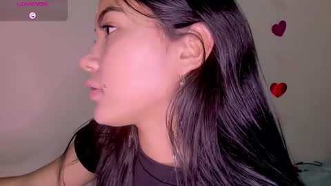 Snapshot of linda_alana chatting on 02-19-25, 08:52 Alana online show from 02-19-25, 08:52