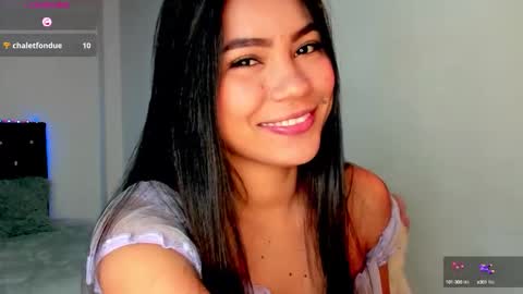 Snapshot of linda_alana chatting on 10-16-25, 05:03 Alana online show from 10-16-25, 05:03