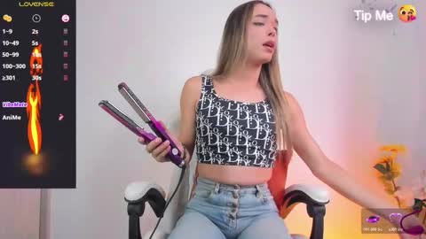 Snapshot of linda_crawford1 chatting on 01-10-26, 07:37 Linda online show from 01-10-26, 07:37