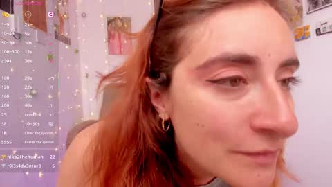 Snapshot of linda_giggle chatting on 10-07-25, 03:53 Giggles online show from 10-07-25, 03:53